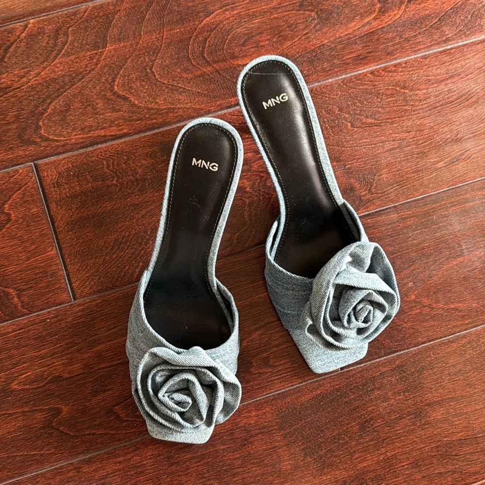 Mango Rosette Heels - Picture 3 of 7